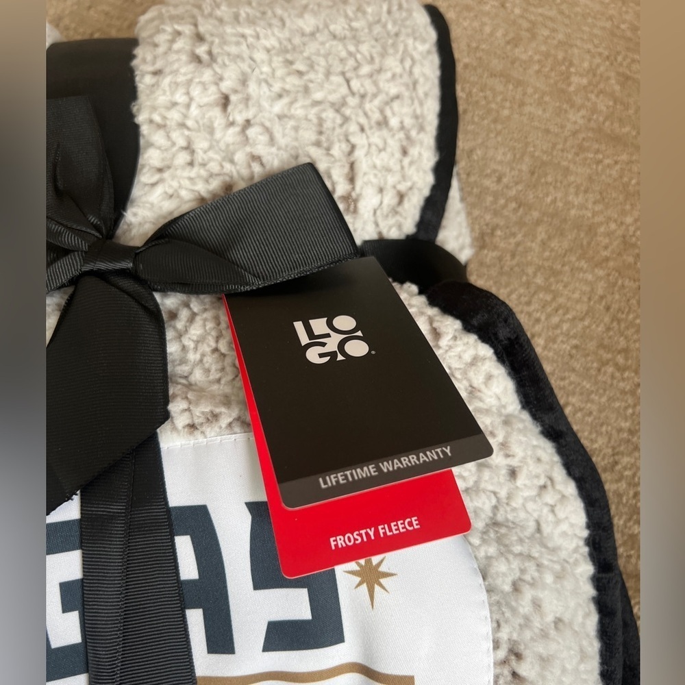 NWT - Vegas golden knights blanket - Picture 3 of 5